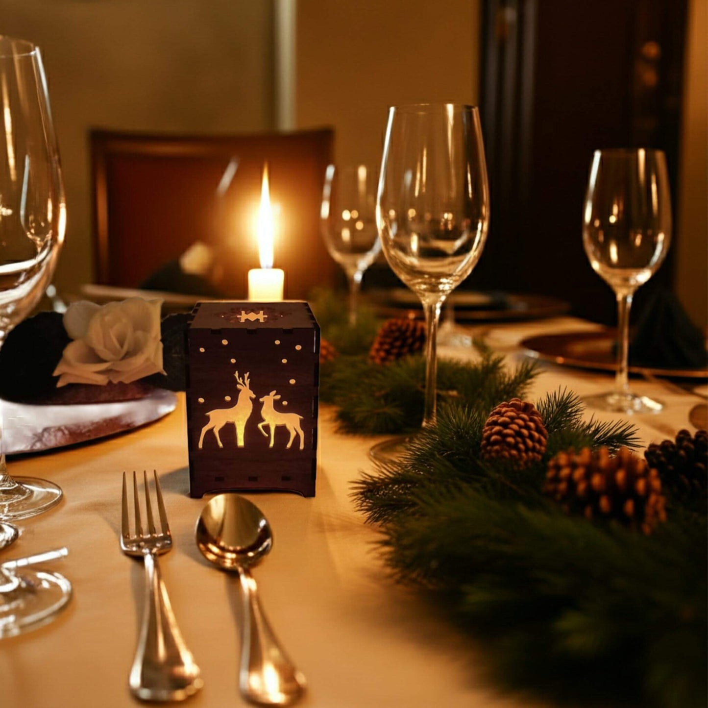 Yılbaşı dekoratif ürünleri, Yılbaşı Hediyelikleri, Yılbaşı Masası Dekorları, Yılbaşı Ağacı Süsleri için Hepiden.com'a gelin.