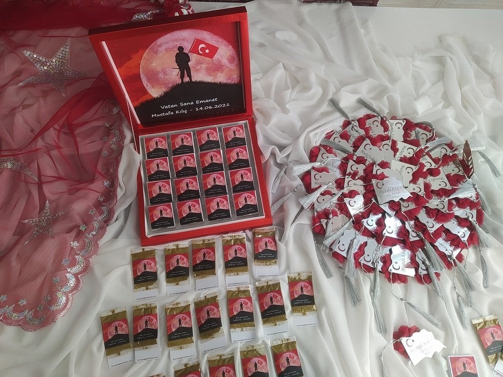 Asker Hediyelik Çikolata