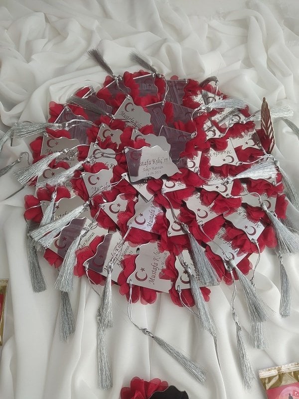 Askere Gönderme Mevlid ve Kutlama Pleksi Hediyelik ve Asker Çikolatası